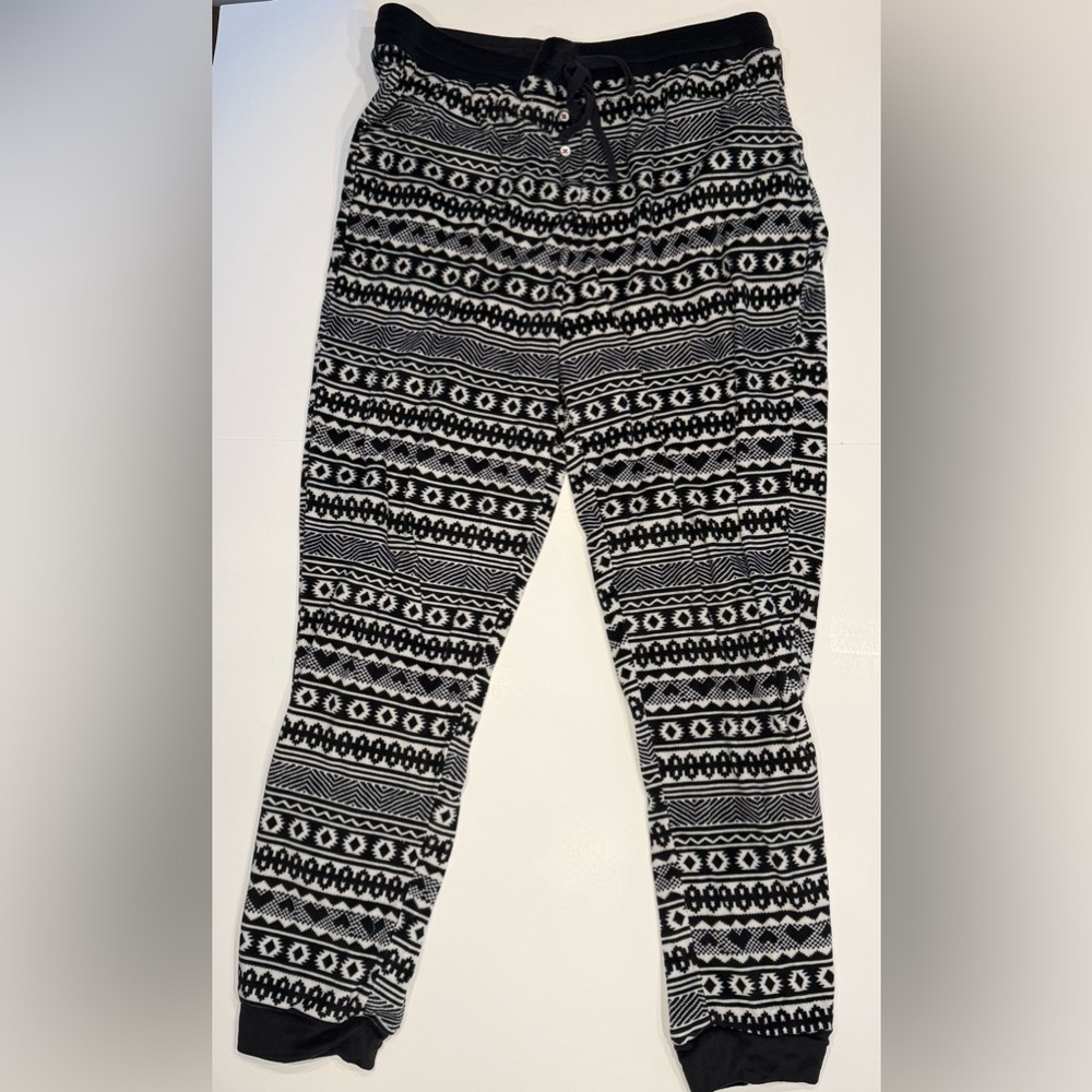 Cuddl Duds Black and White Patterned Pajama Pants